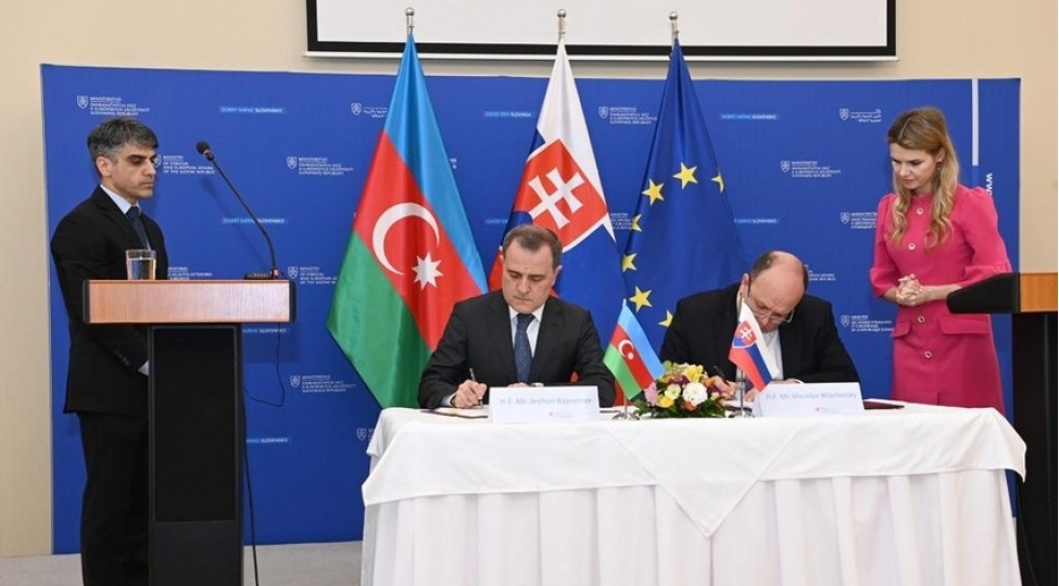 azerbaycan-ve-slovakiya-ikiqat-vergitutmanin-aradan-qaldirilmasi-haqqinda-sazish-imzalayiblar