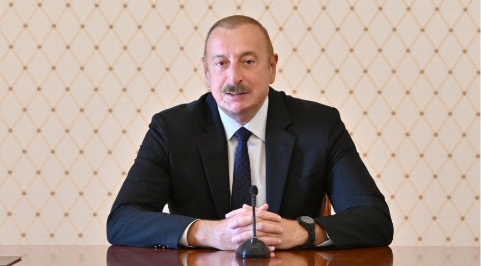 prezidentilham-eliyev-bakida-kechirilen-beynelxalq-konfransin-ishtirakchilarina-muraciet-unvanlayib