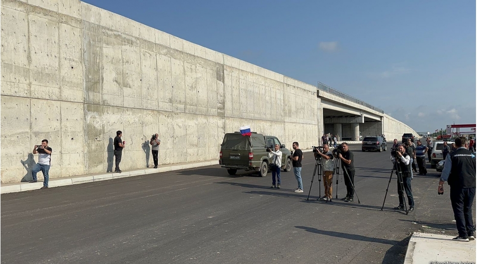 qarabagin-ermeni-sakinlerinin-numayendeleri-yevlaxa-gelir-foto