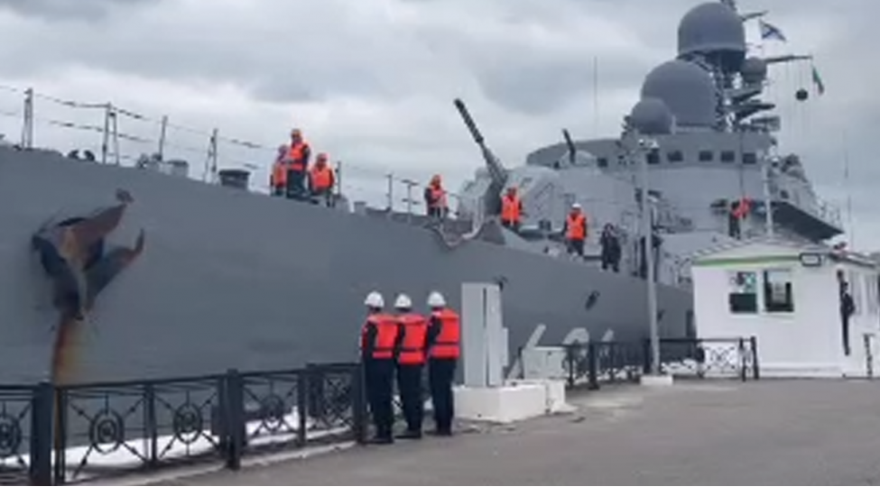 rusiyanin-tataristan-raket-gemisi-baki-limanina-gelib-yenilenibfoto