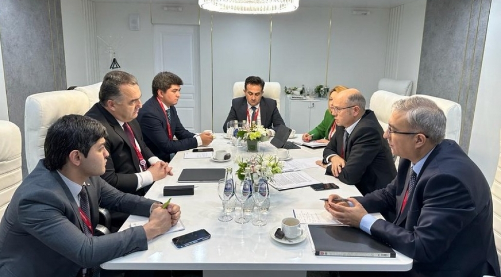 azerbaycan-ve-rusiya-enerji-shirketleri-birge-emekdashligi-muzakire-edibler
