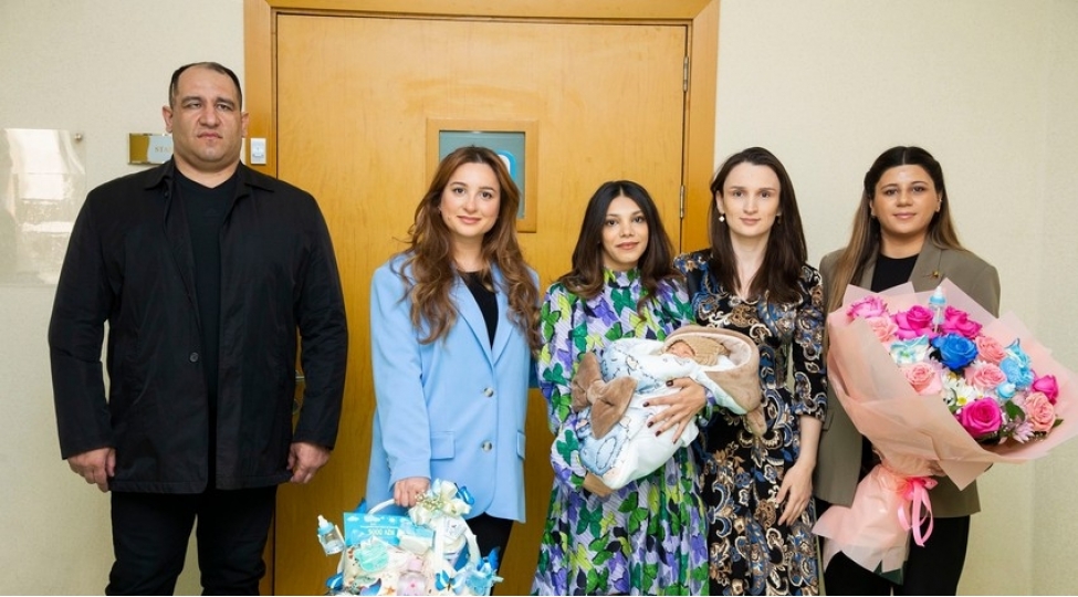yashat-fondu-shehid-herbchinin-yeni-dogulan-ovladinin-xerclerini-qarshilayib
