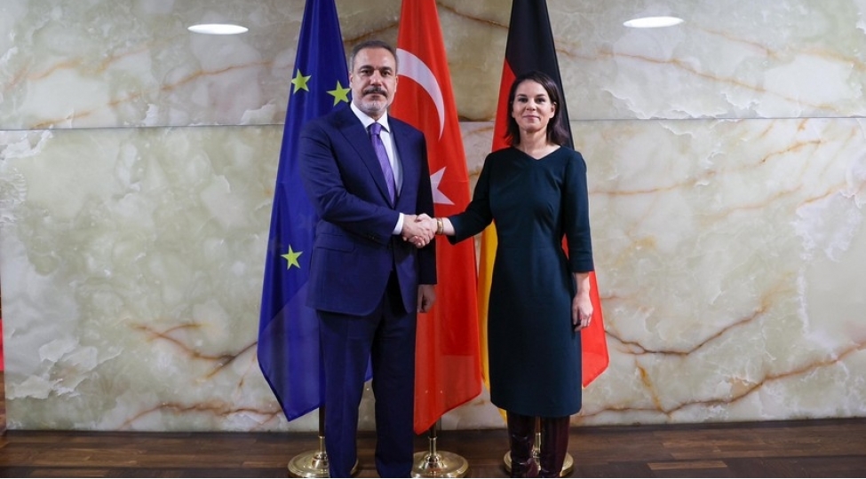 hakan-fidan-almaniyali-hemkari-ile-gorushub-foto