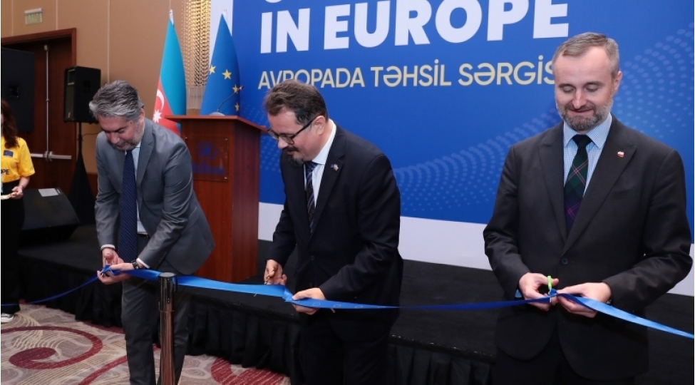 ai-nin-azerbaycandaki-numayendeliyi-avropada-tehsil-sergisi-teshkil-edib