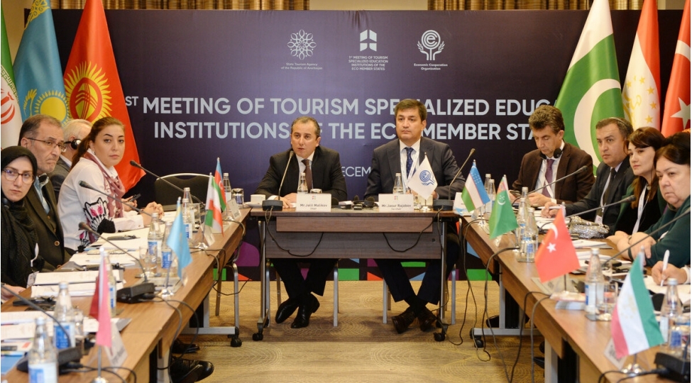 iet-in-turizm-uzre-gorushunde-baki-beyannamesi-qebul-edilib