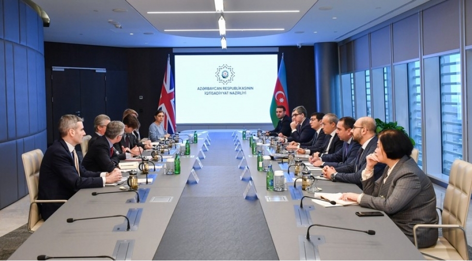 azerbaycan-boyuk-britaniya-ile-ticaret-sahesinde-teshebbuslerin-desteklenmesini-muzakire-edib