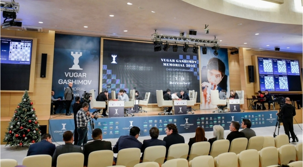 vuqar-heshimov-memoriali-azerbaycanin-iki-shahmatchisi-liderler-qrupunda-qerarlashib