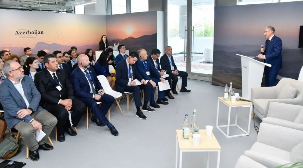 cop-28-azerbaycan-pavilyonunda-xezer-denizi-regionunda-iqlim-deyishmeleri-ile-bagli-tedbir-kechirilib