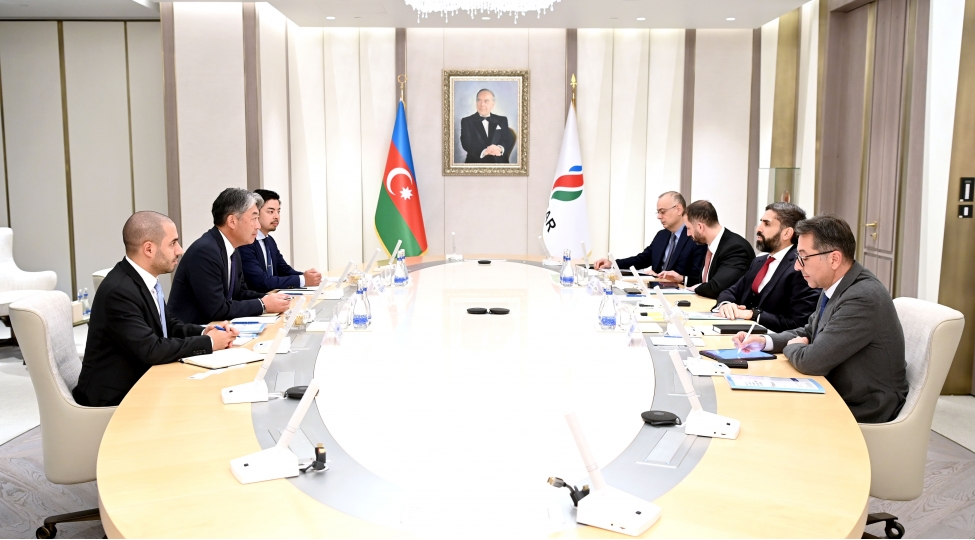 socar-in-prezidenti-mizuho-maliyye-qrupunun-numayende-heyeti-ile-gorushub