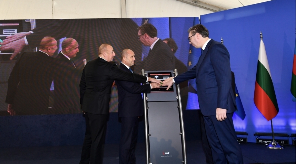 azerbaycanin-enerji-strategiyasi-emekdashliq-platformasi-genishlenir