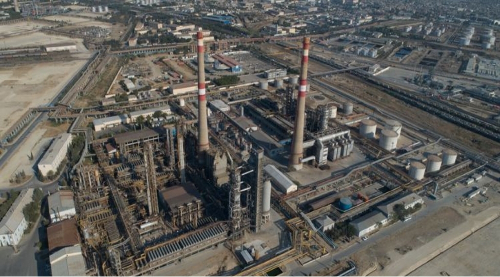azerbaycanda-neft-emali-artib-2