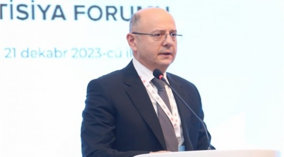 azerbaycan-turkiye-ile-yashil-enerji-terefdashliginin-esas-agirliq-merkezlerini-achiqlayib
