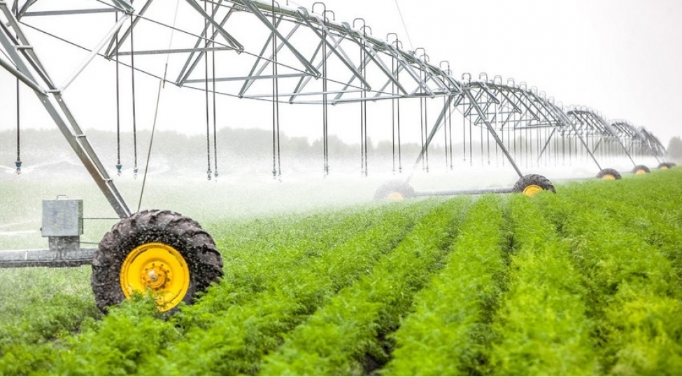azerbaycanda-bu-il-kend-teserrufati-bitkilerine-75-milyard-kubmetr-su-verilib