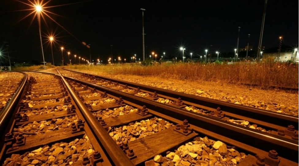 2023-cu-ilde-demir-yolu-ile-7-milyondan-chox-sernishin-dashinib