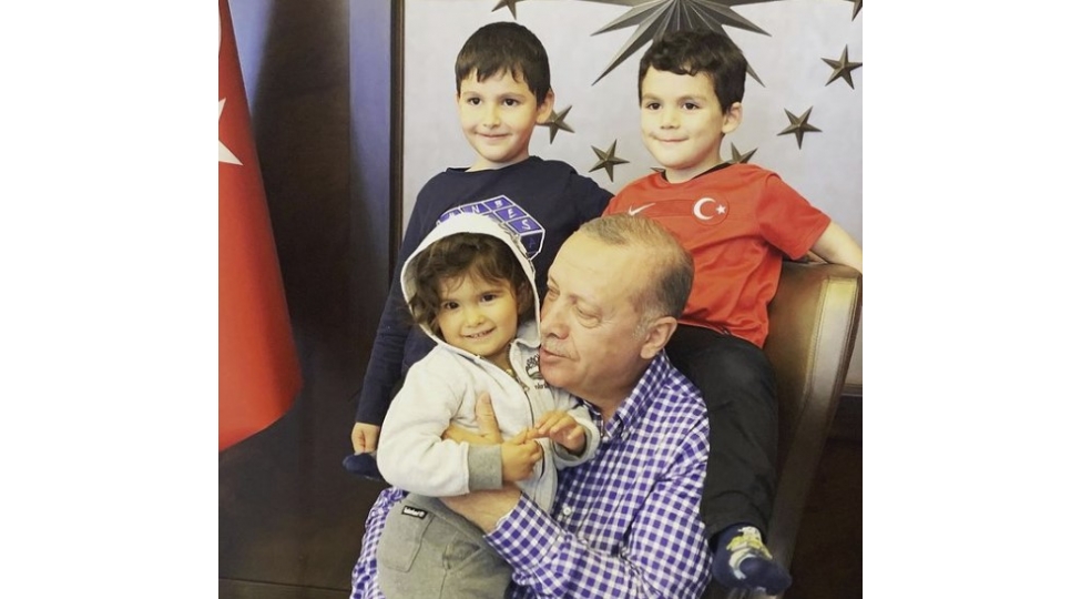 erdoganin-doqquzuncu-nevesi-dunyaya-gelib