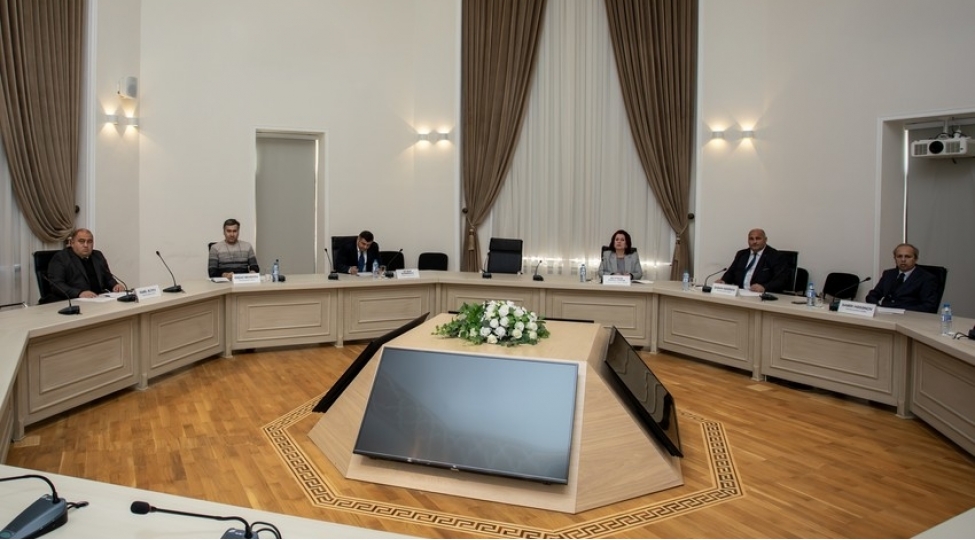 energetika-nazirliyi-yaninda-ictimai-shuranin-iclasi-kechirilib