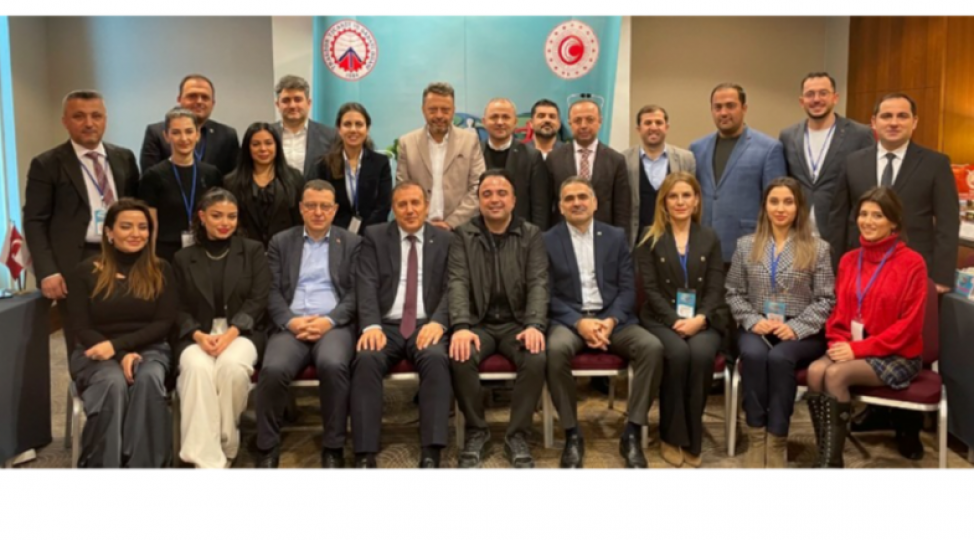 azerbaycan-ve-turkiye-saglamliq-turizminde-terefdashligi-muzakire-edib