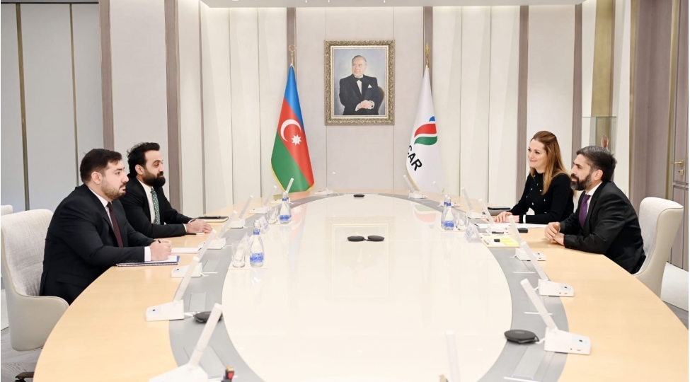 socar-in-prezidenti-rovshen-necef-uchuncu-yukselish-musabiqesinin-qalibleri-ile-mentorluq-proqrami-cherchivesinde-gorush-kechirib