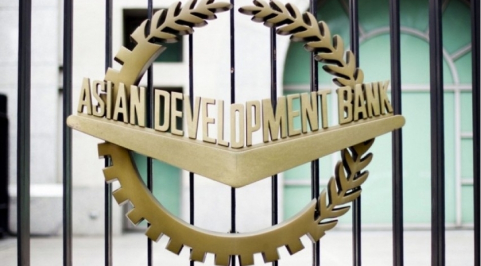 adb-azerbaycan-manatinda-novbeti-defe-istiqraz-buraxib