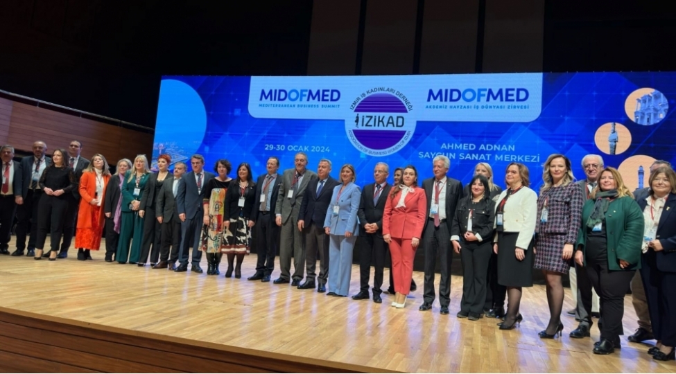 aqsia-nin-numayende-heyeti-izmirde-biznes-forumda-ishtirak-edib-foto