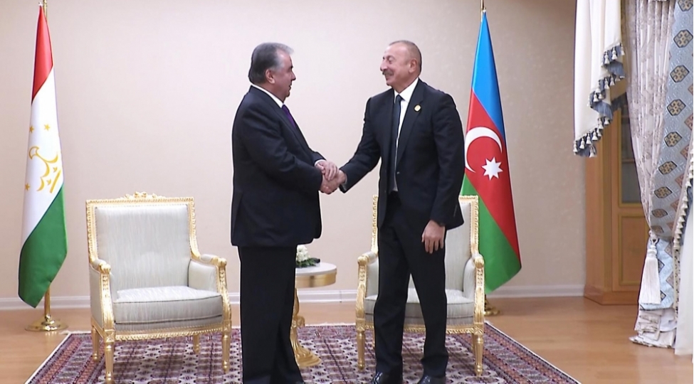 emomeli-rehmon-prezident-ilham-eliyevi-tebrik-edib-2