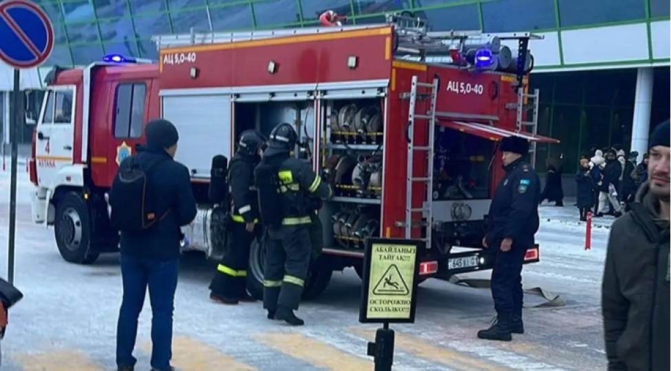 qazaxistanda-aeroportda-yangin-bash-verib-fotovideo