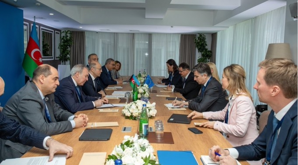 azerbaycanda-cop29-erefesinde-iki-elektrik-stansiyasinin-temeli-qoyulacaq