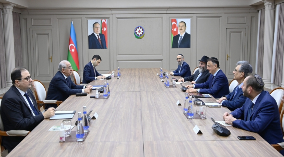 eli-esedov-umumdunya-buxara-yehudileri-konqresinin-prezidenti-ile-gorushub