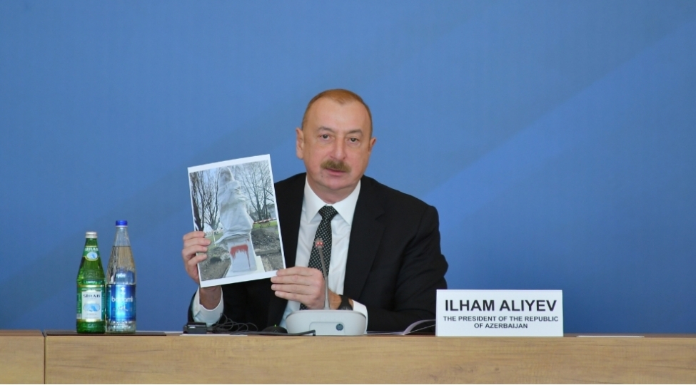 fransada-natevanin-heykeline-qarshi-vandalizm-akti-ikili-standartlarin-numayishidir-azerbaycan-prezidenti