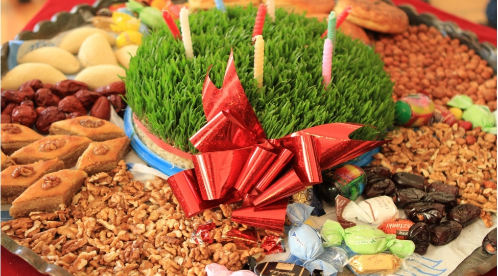 axir-chershenbeden-bashlanan-bayram-shenlikleri-