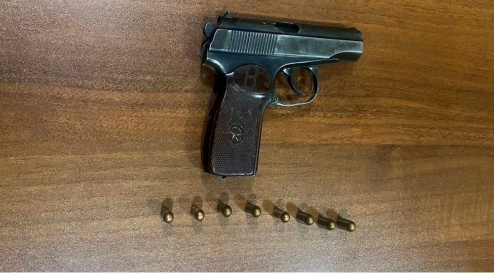 binede-makarovla-gezen-shexs-saxlanilib-video