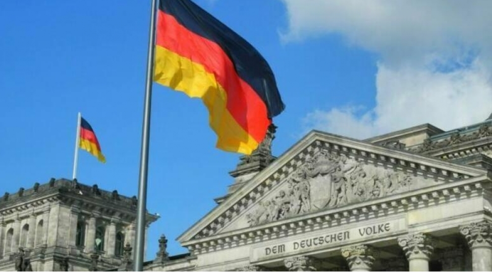 Almaniyanın Maliyyə naziri iqtisadi siyasətin dəyişdirilməsini istəyir
