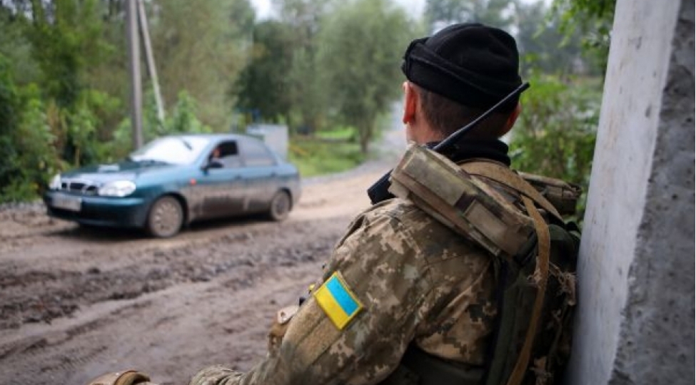 ukrayna-ordusu-donetskin-3-yashayish-menteqesinden-geri-chekilib