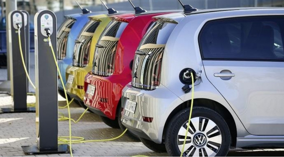 2020-ci-ilden-indiye-qeder-azerbaycana-190-mln-dollarliq-elektromobil-idxal-edilib