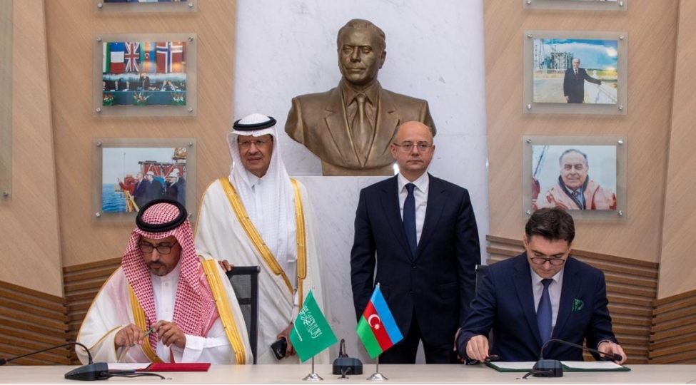 azerbaycanla-seudiyye-erebistan-arasinda-enerji-terefdashligini-guclendiren-senedler-imzalanib-foto