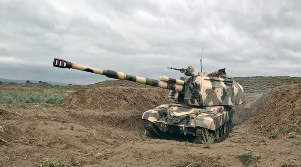 artilleriya-bolmeleri-ile-doyush-atishli-taktiki-telim-kechirilir-video