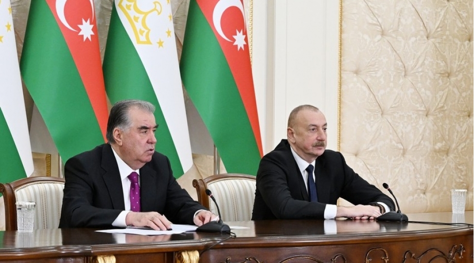 azerbaycanla-tehlukesizlik-sahesinde-semereli-emekdashligin-seviyyesinden-raziyiq-tacikistan-prezidenti