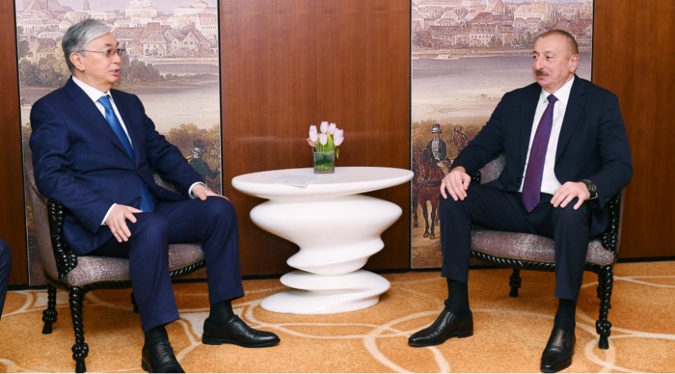 kasim-jomart-tokayevmusteqillik-gunu-munasibetile-azerbaycan-prezidentini-tebrik-edib