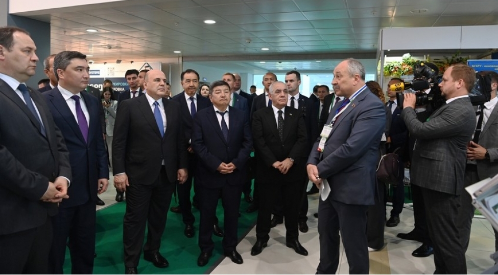 eli-esedov-minskde-belagro-2024-sergisine-bash-chekib