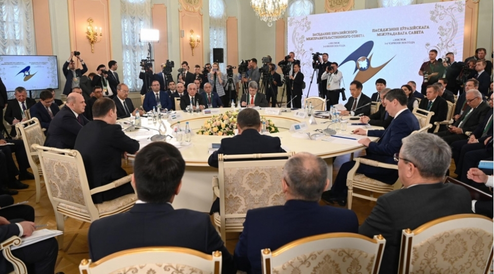 eli-esedov-minskde-avrasiya-hokumetlerarasi-shurasinin-iclasinda-ishtirak-edib