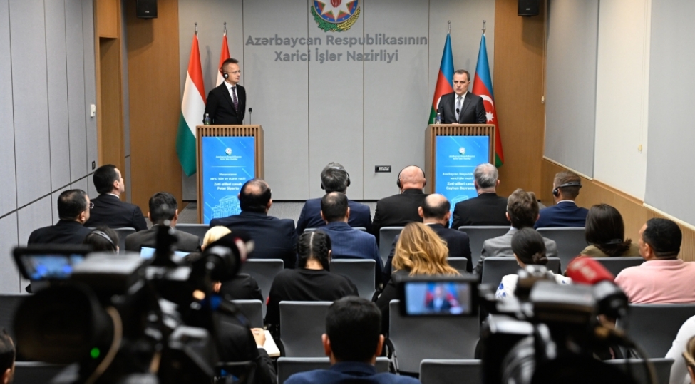 ceyhun-bayramov-mirzoyanin-azerbaycan-ve-ermenistan-konstitusiyalarinda-paralellik-cehdi-qebuledilmezdir