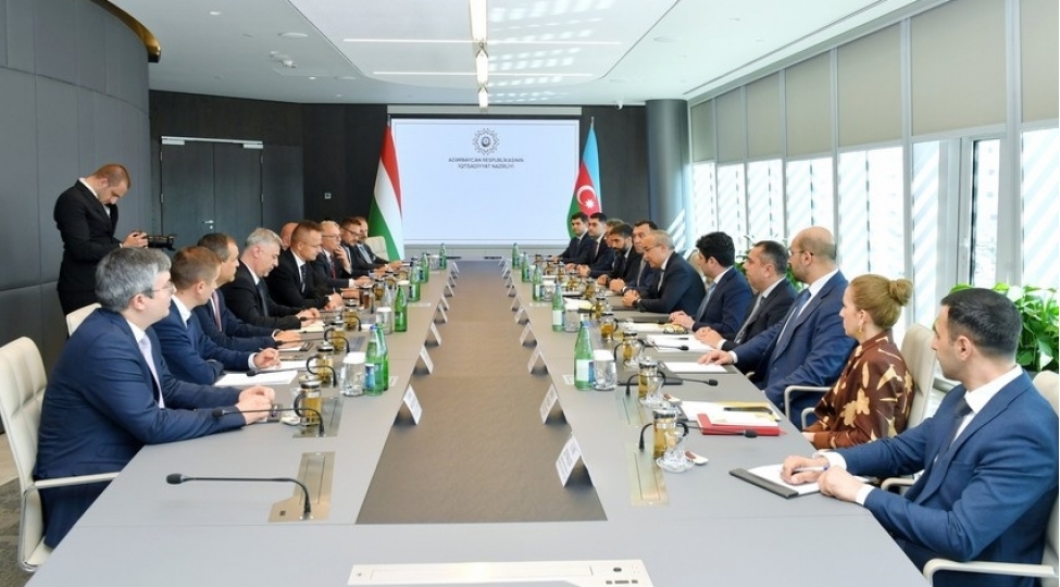 azerbaycanla-macaristanin-iqtisadi-elaqelerini-guclendiren-birge-layiheler-muzakire-edilib-yenilenib