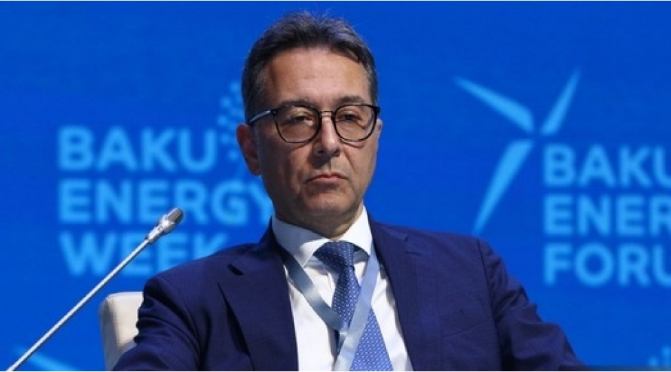 olkeler-yashil-enerjinin-oturulmesi-uchun-shebekelerin-inkishafi-problemi-ile-uzleshir-efqan-isayev