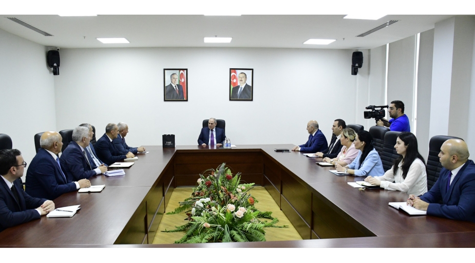 yap-merkezi-aparatinda-lutveli-shixeliyevin-70-illik-yubileyi-munasibetile-gorush-kechirilib