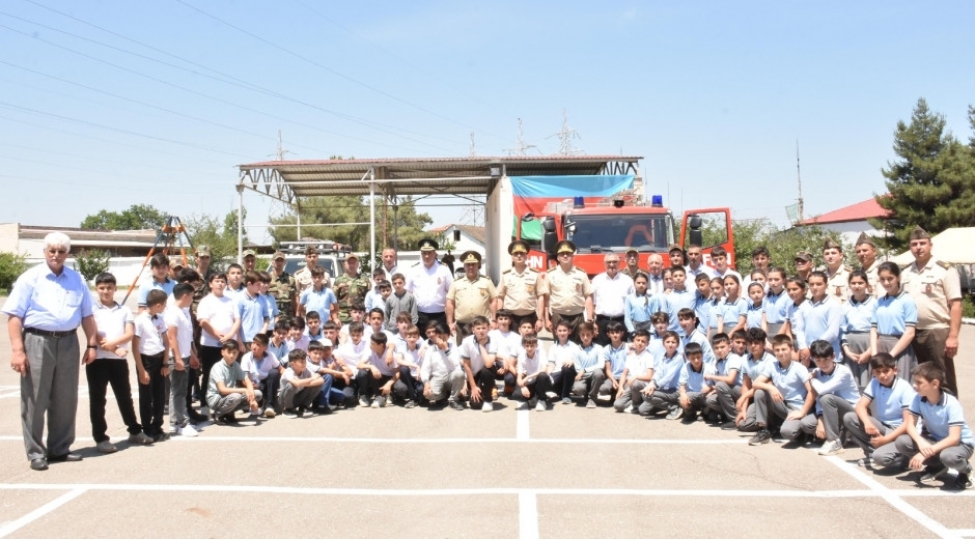 fhn-in-shimal-regional-merkezi-mektebliler-uchun-achiq-qapi-gunu-kechirib