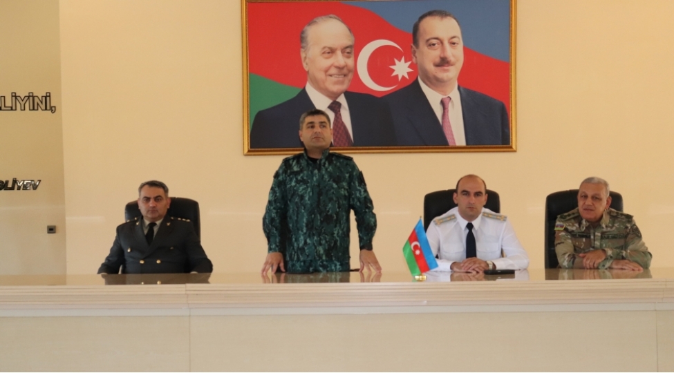 herbi-prokurorluq-ve-dovlet-serhed-xidmeti-shemkirde-birge-tedbir-kechiribler