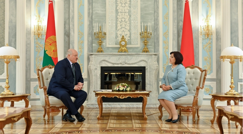 milli-meclisin-sedri-belarus-prezidenti-ile-gorushub