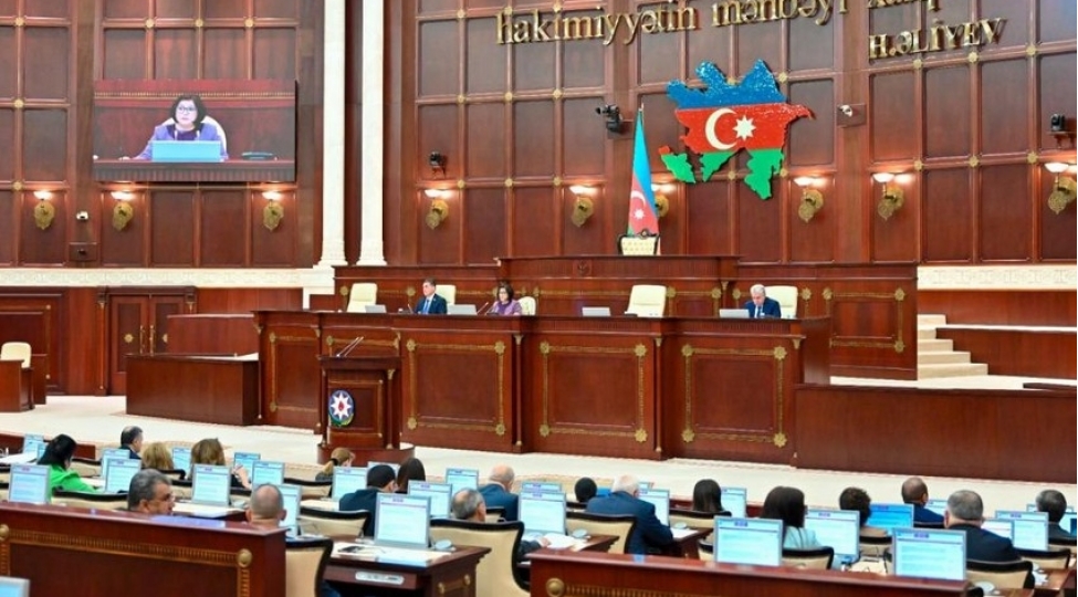 milli-meclisin-novbeti-plenar-iclasi-bashlayib-gundelikde-11-mesele-var