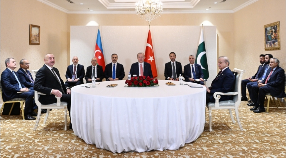astanada-azerbaycan-prezidenti-turkiye-prezidenti-ve-pakistanin-bash-naziri-arasinda-uchterefli-gorush-kechirilib-yenilenibfoto