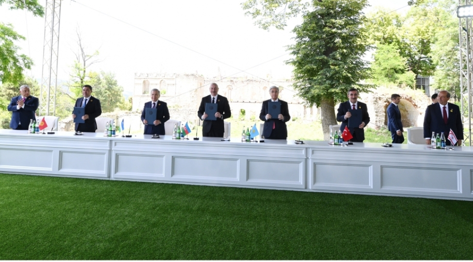 tdt-turkchuluk-ideyasinin-birlik-hemreylik-beraberlik-platformasi